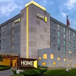 Home2 By Hilton Montreal מלון